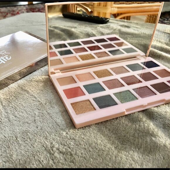 New Ciate London New England editor palette - Picture 1 of 4